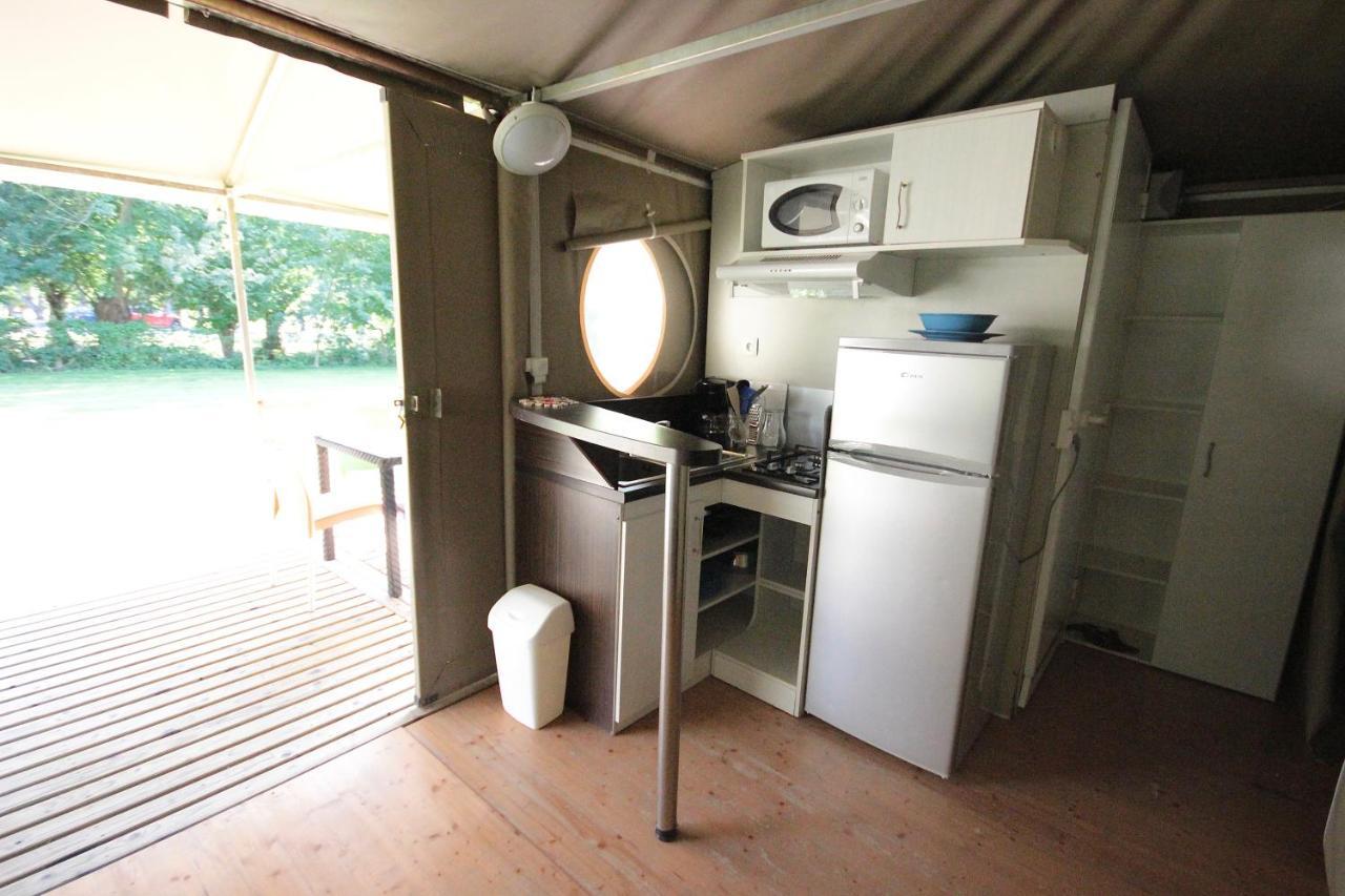 Camping L'Ilot Du Chail Sansais Zewnętrze zdjęcie