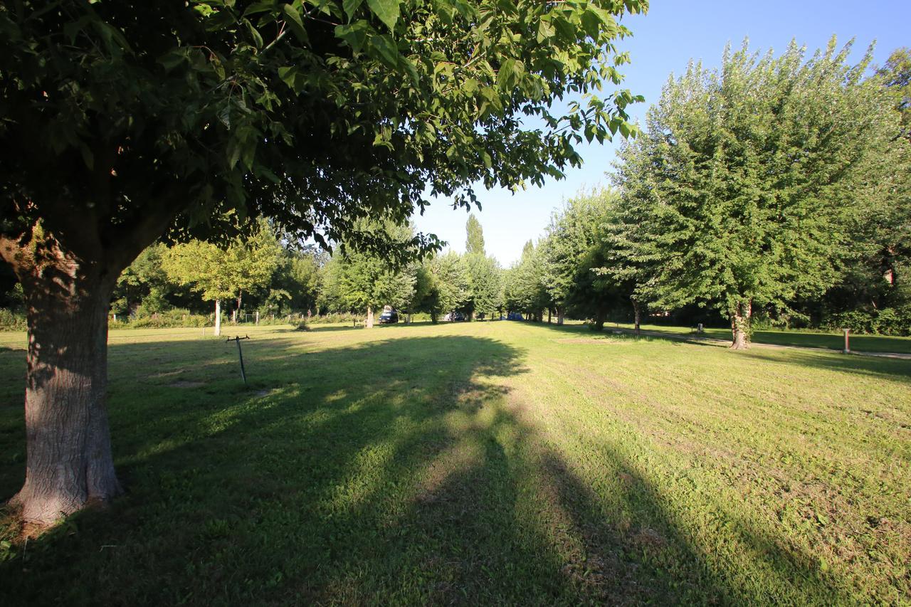 Camping L'Ilot Du Chail Sansais Zewnętrze zdjęcie