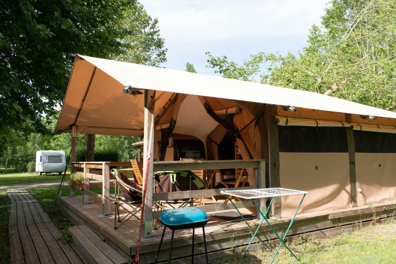 Camping L'Ilot Du Chail Sansais Zewnętrze zdjęcie